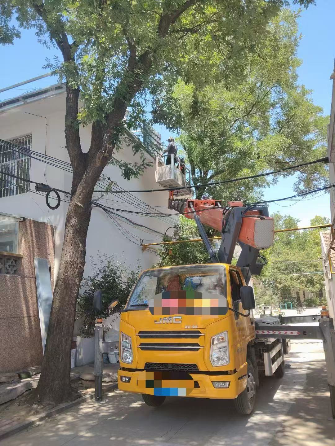 旅顺口区高空作业车能吊装重物吗？最大承载多少公斤？